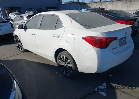 2017 Toyota Corolla Se z USA, uszkodzony, nr VIN 5YFBURHEXHP606859